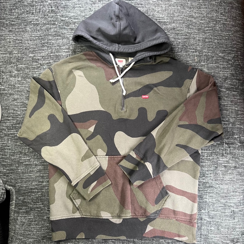 Levi's Hoodie Mens Medium Green Camo Quarter-Zip Fleece Kangaroo Pocket Logo